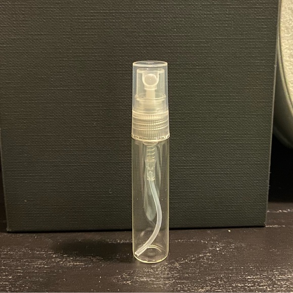 Kilian Vodka on the Rocks - 5ml Sample - Picture 2 of 3